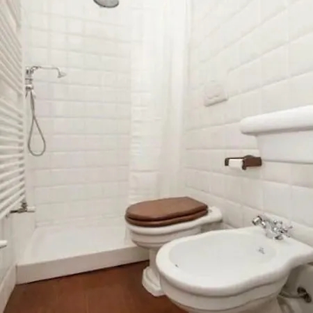 Amazing & Spacious Apt In Centrale * ميلان