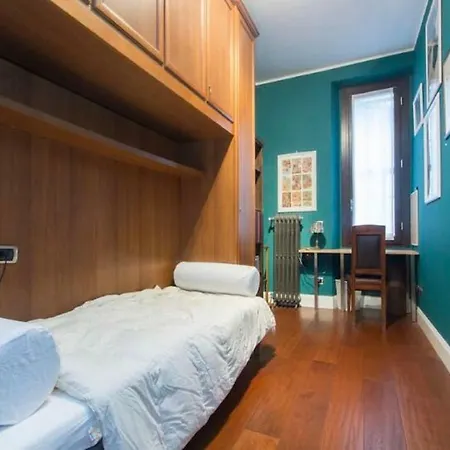 Amazing & Spacious Apt In Centrale ميلان